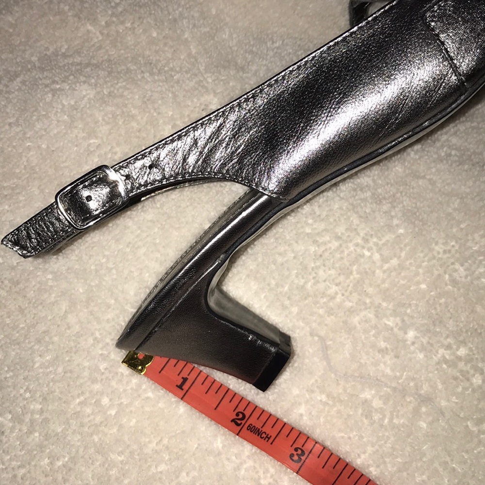 Shoes - Picture 4 of 4